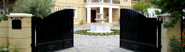 Kanatlı Bahçe Kapıları